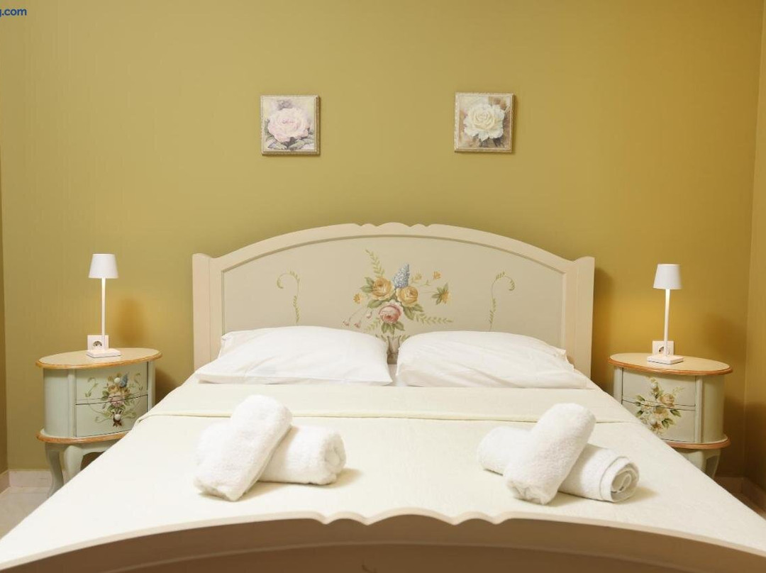 Madlen Apartments