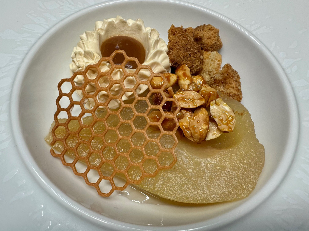 克洛斯庞蒂克酒店主图