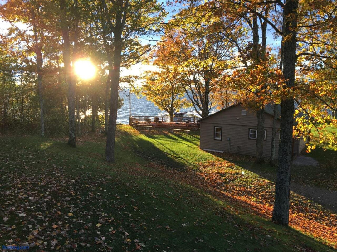 Sunset Pointe Resort