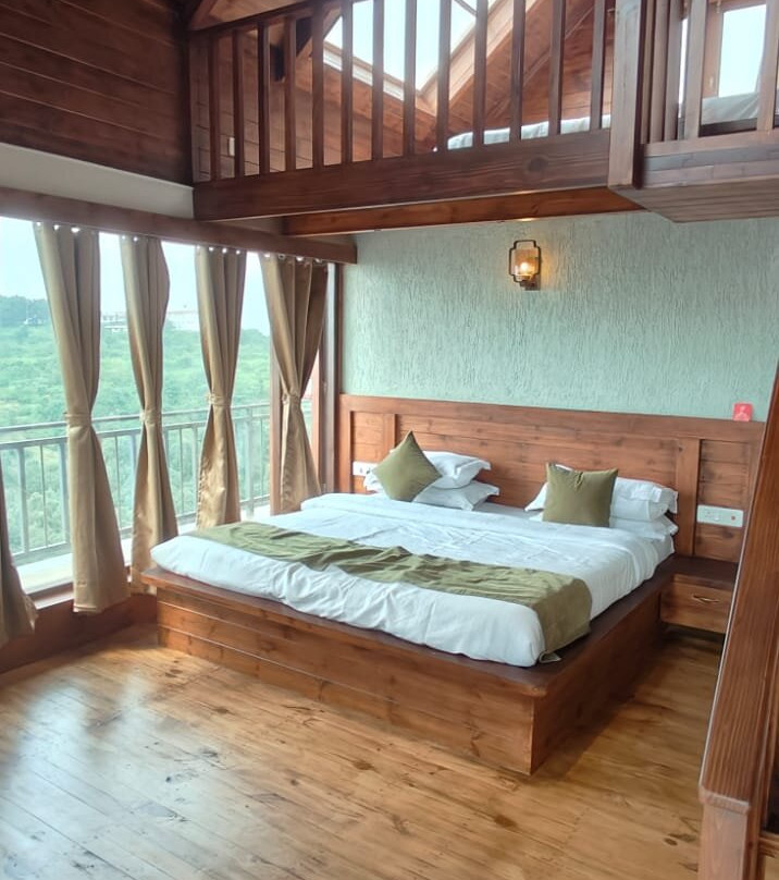 Lake Pleasant Cottage & Restaurant主图