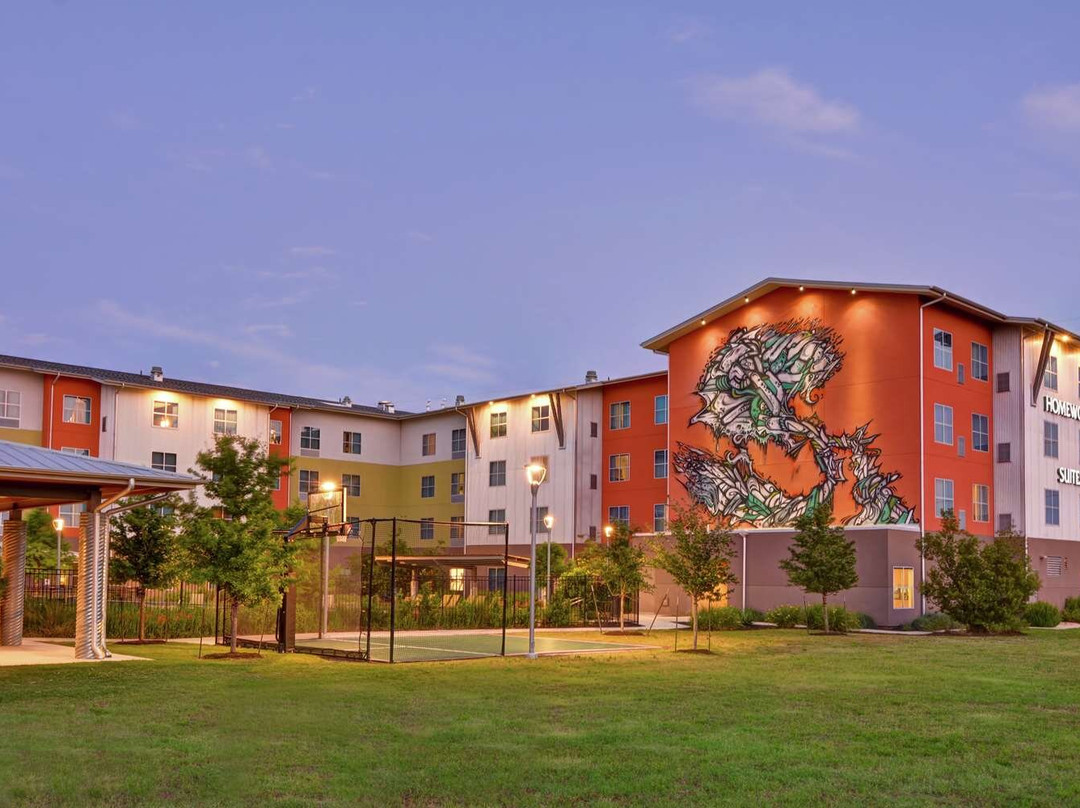 科技岭帕默35号州际公路希尔顿欣庭套房酒店