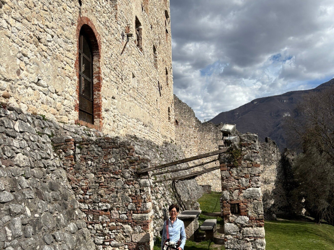 FAI - Castello Di Avio景点图片