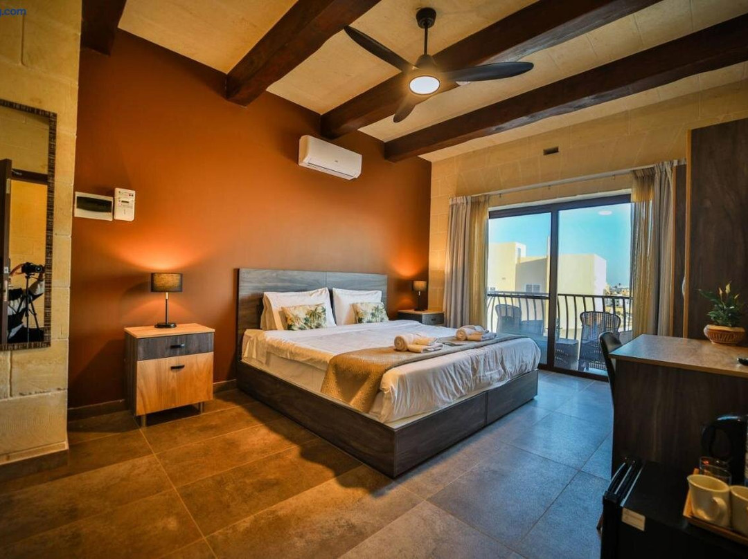 49 Sunrise Lodge