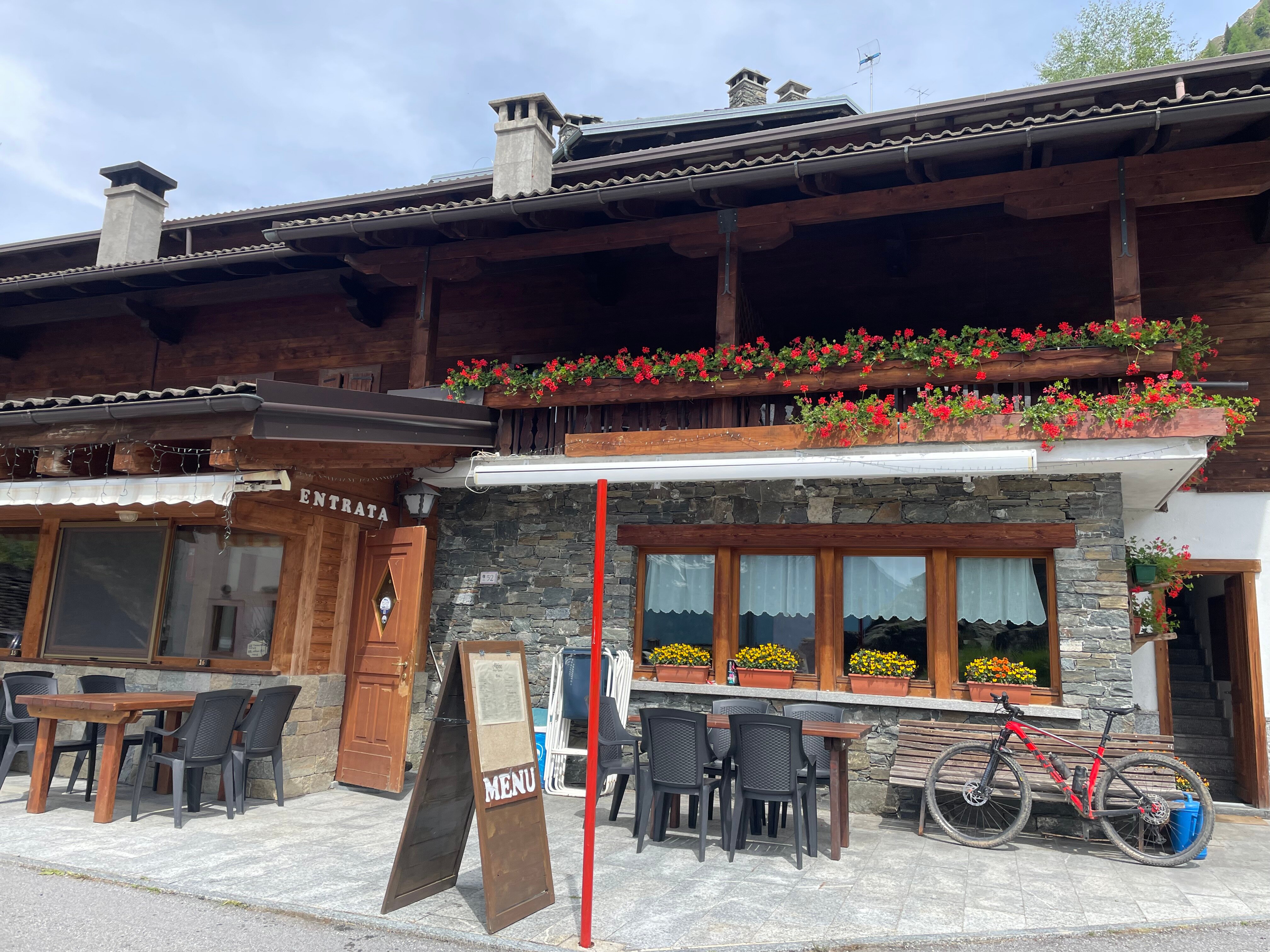 Albergo Alpino-官方