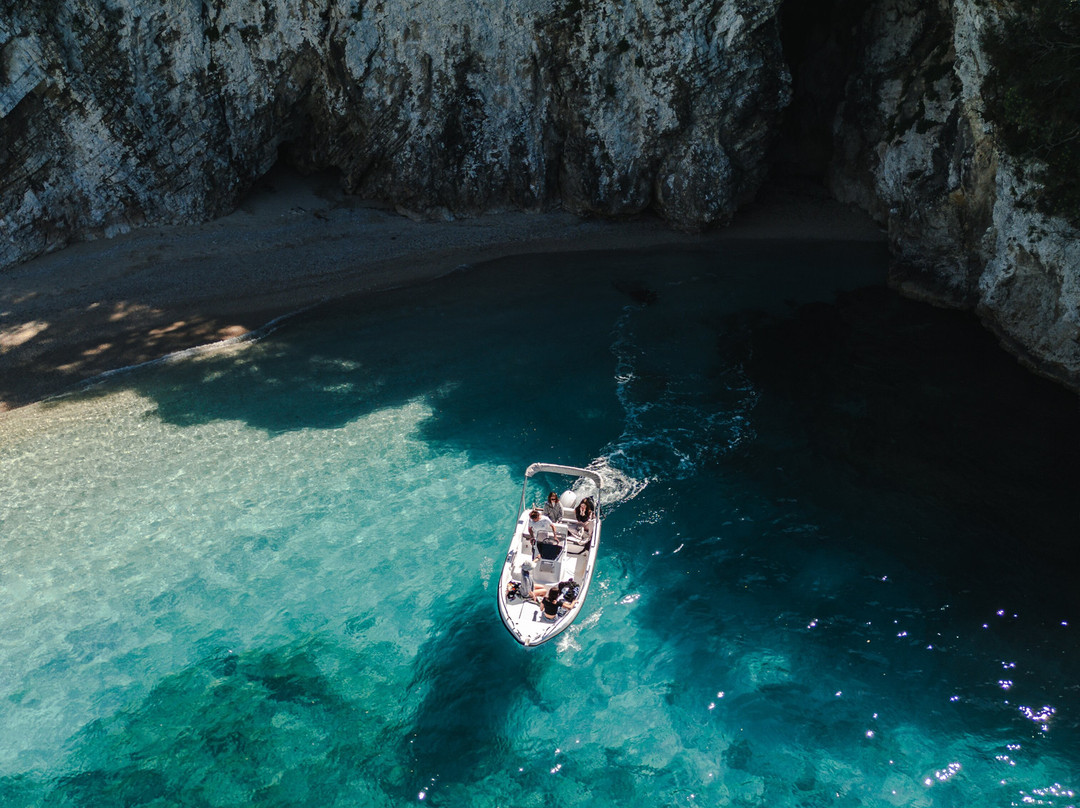 Corfu High Seas Boat Rental & Cruises-Palaiokastritsa必去景点