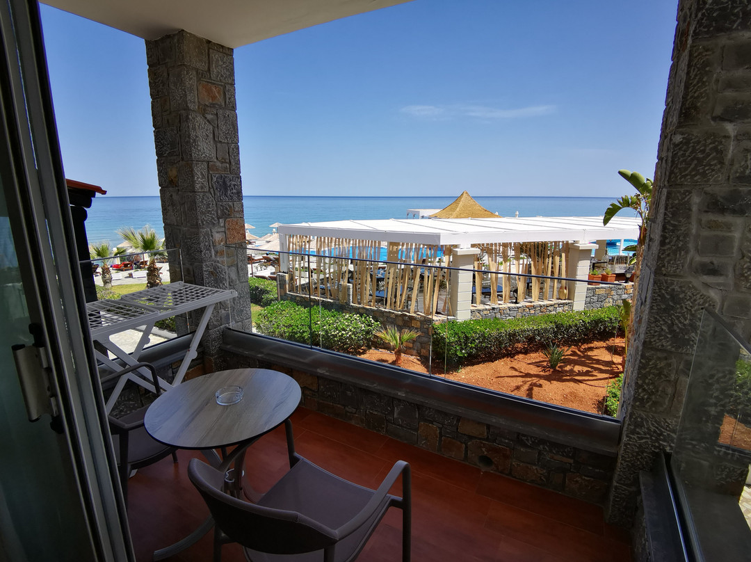 Alexander Beach Hotel & Village Resort主图