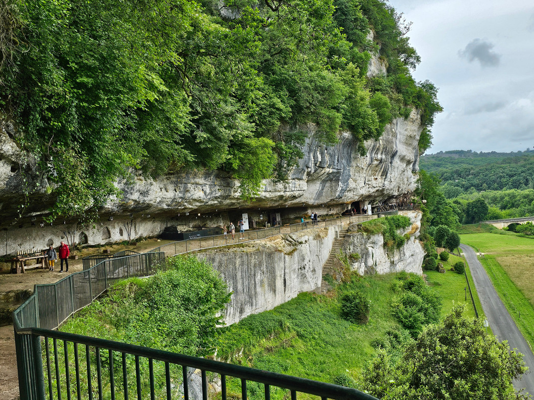 La Roque Saint-Christophe景点图片