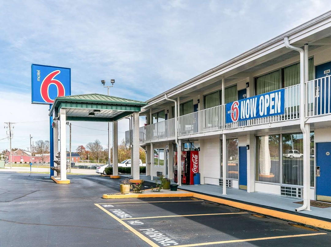 Bronston酒店住宿-Motel 6 Somerset, KY