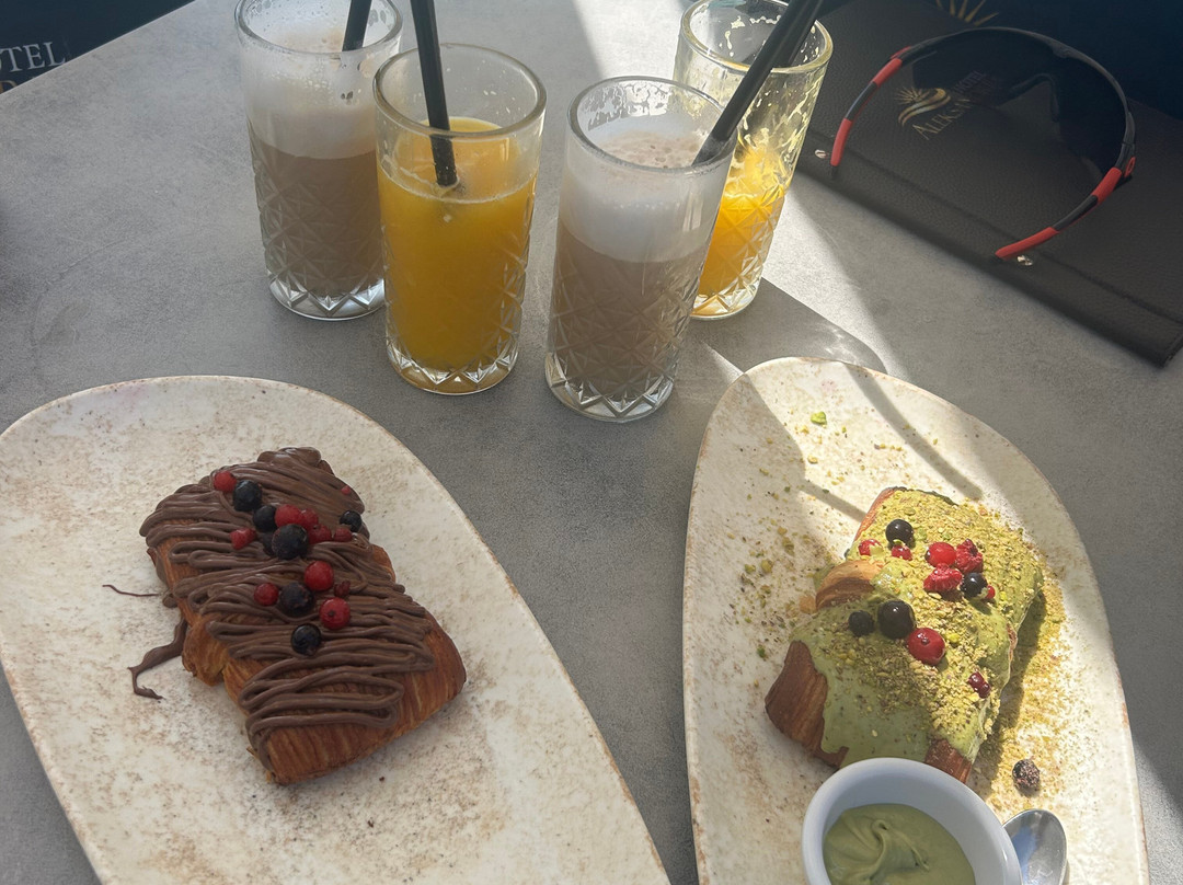 阿勒克桑德丽亚酒店主图