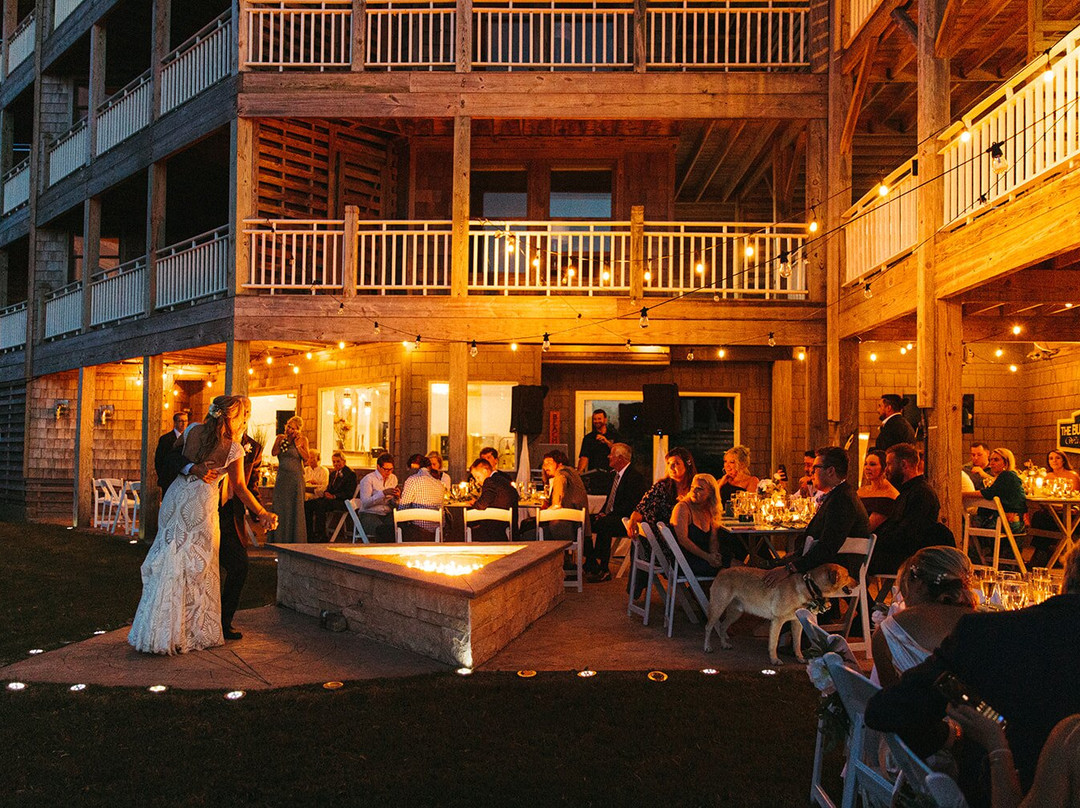 The Burrus House Inn Waterfront Suites主图