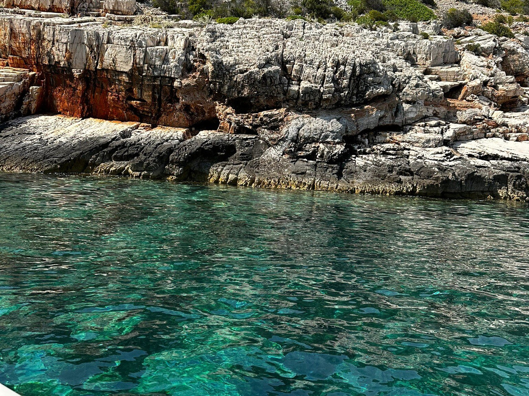 BlueCay Boat Transfers & Excursions-Kastel Stafilic必去景点
