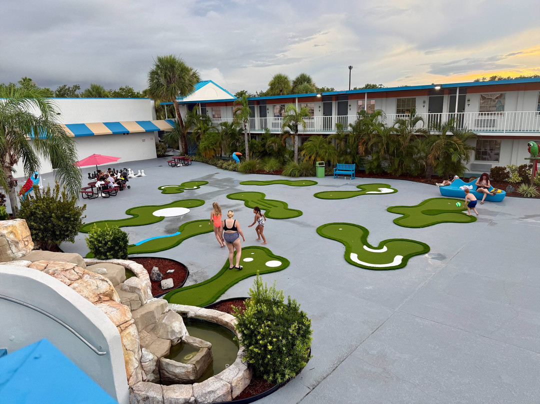 Ramada By Wyndham Hotel And Water Park主图