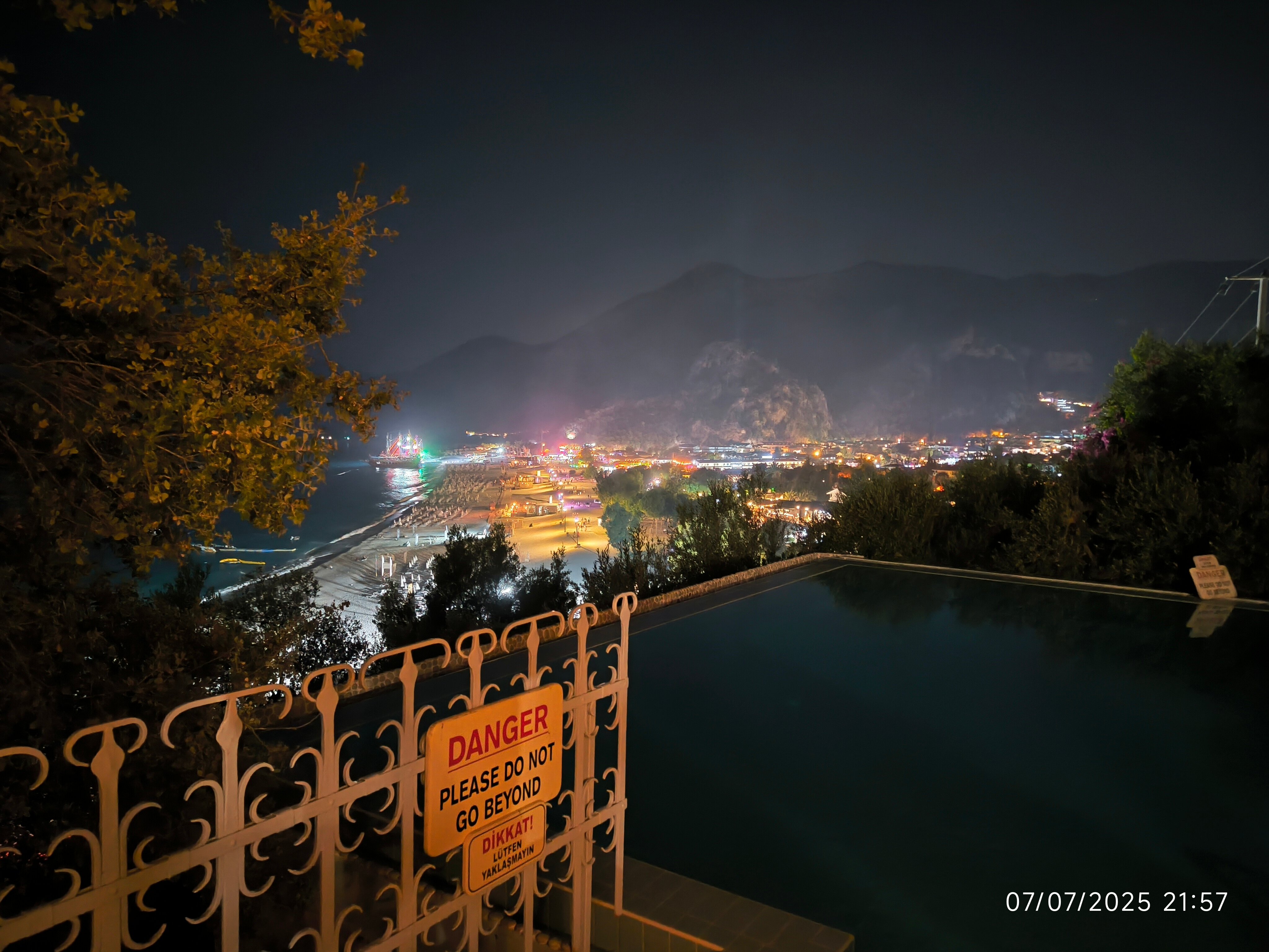 Beyaz Yunus Hotel-官方