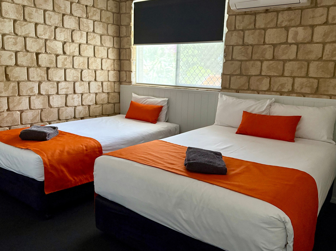 大分水岭村汽车旅馆主图