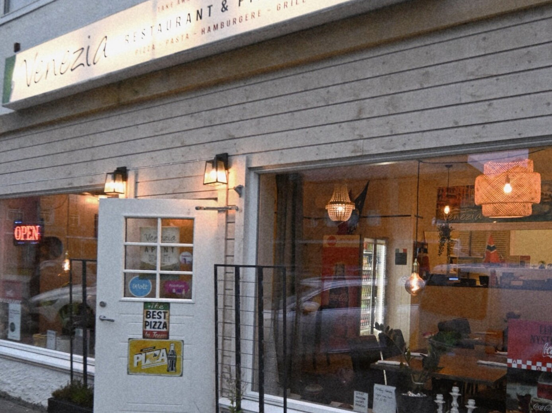 Venezia Restaurant & Pizzeria