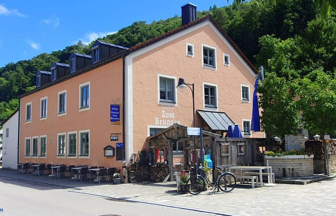 Pappenheim酒店住宿-Gasthof Zum Brunnen