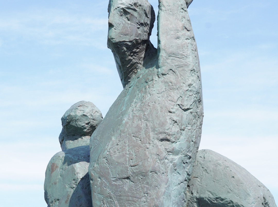 Höfn Universe Sculpture-赫本必去景点