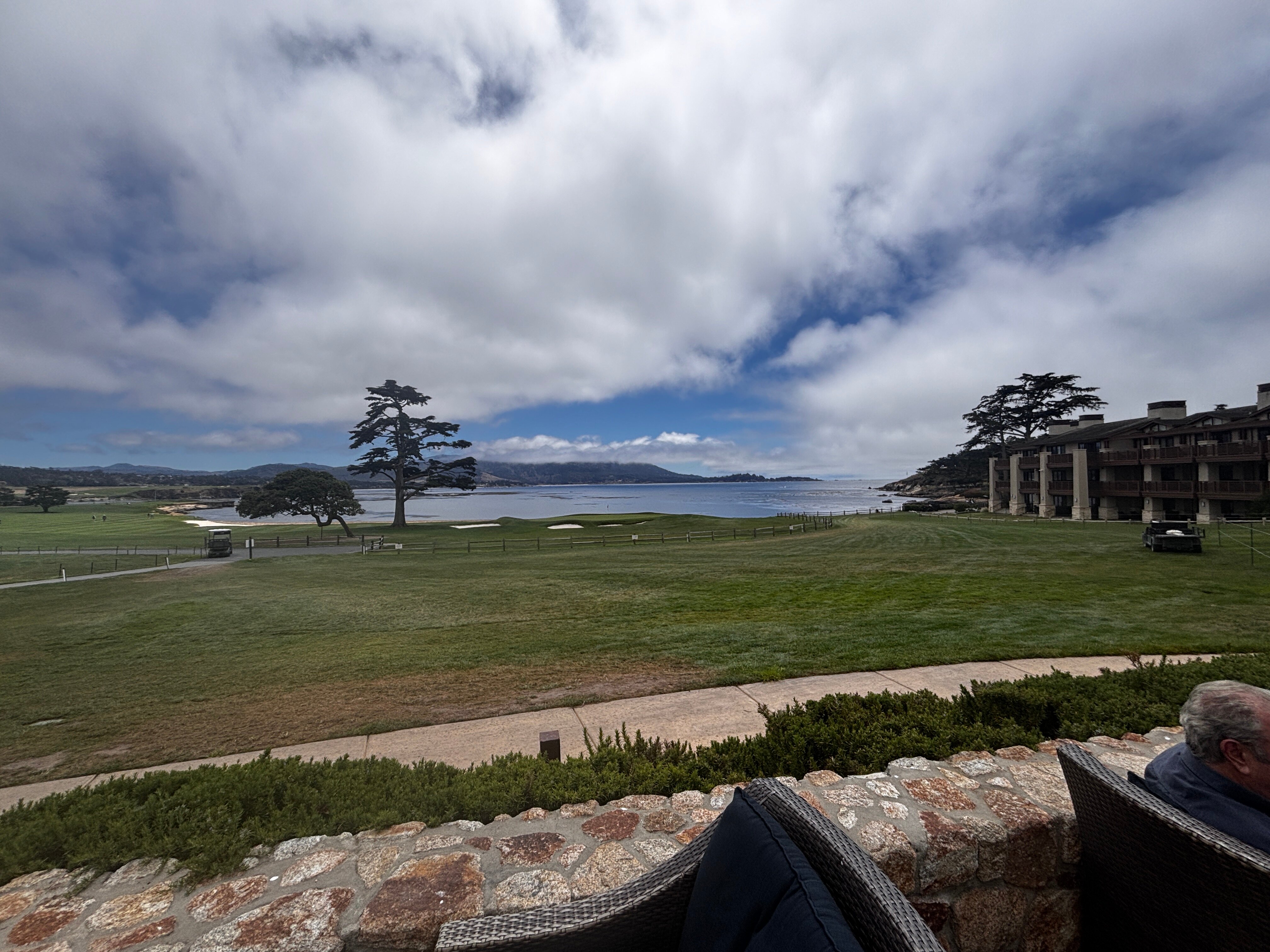 Mission Ranch-官方