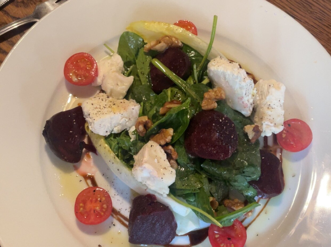 Ye Old Fighting Cocks主图