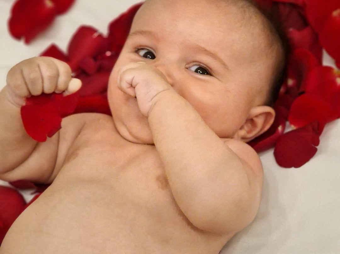 八星皇宫酒店主图