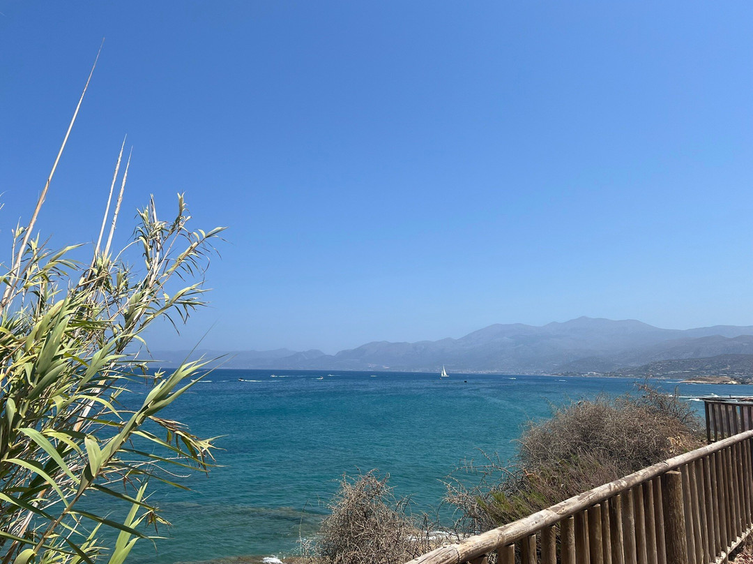 Sarantari Beach