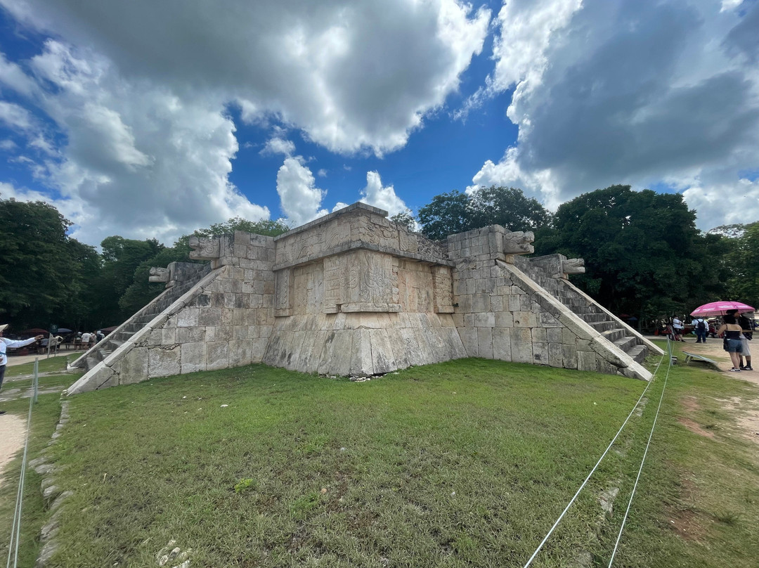 MAYA QUEST Travel & Tours-巴利亚多利德必去景点