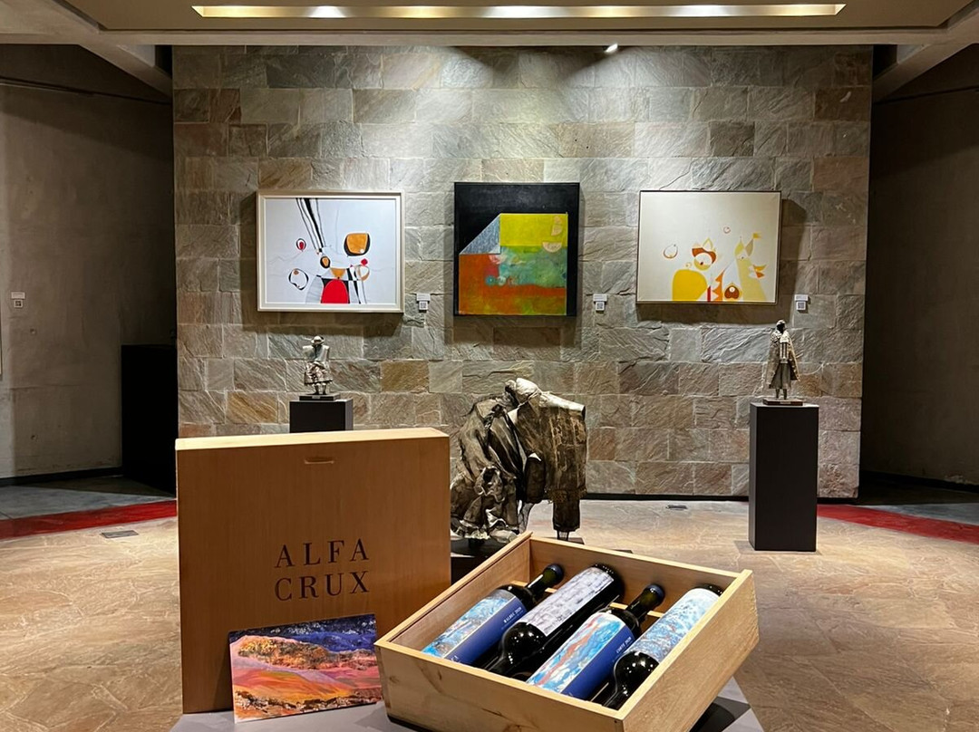 Alfa Crux-Eugenio Bustos必去景点