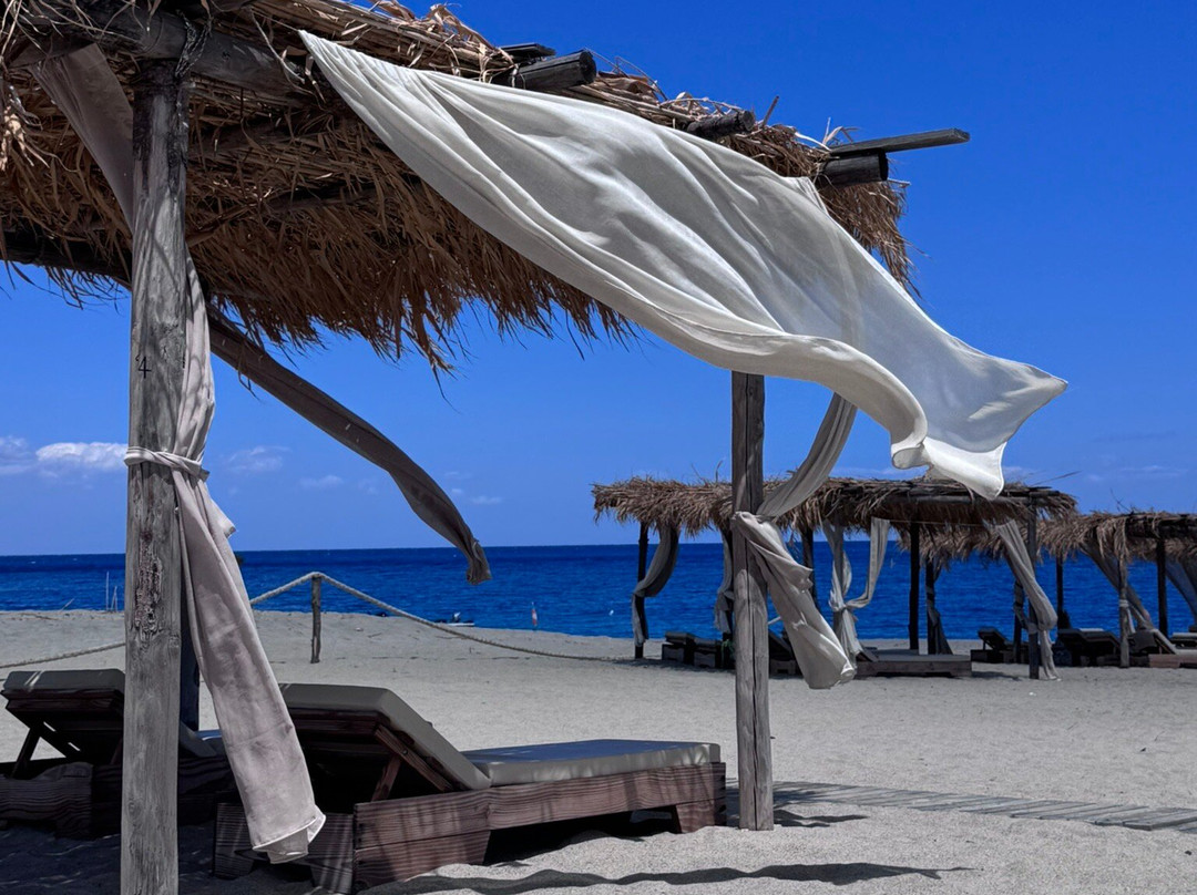 Maja Beach Club-Badolato Marina必去景点