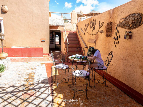 卡斯巴本阿里旅馆主图