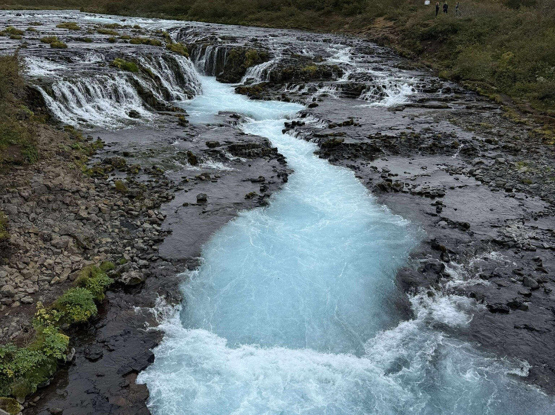 Bruarfoss Waterfall 蒂芬尼藍瀑布-Brekkuskogur必去景点