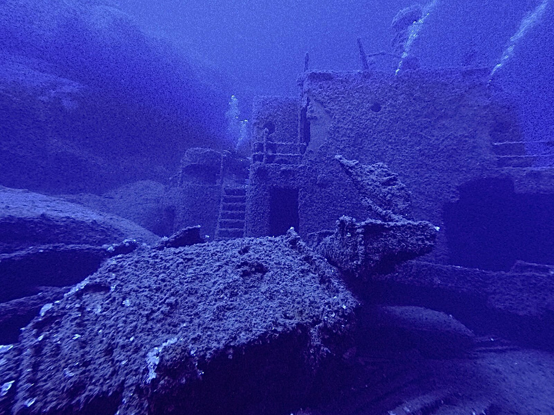 Blu Dive Center-圣特雷莎加卢拉必去景点