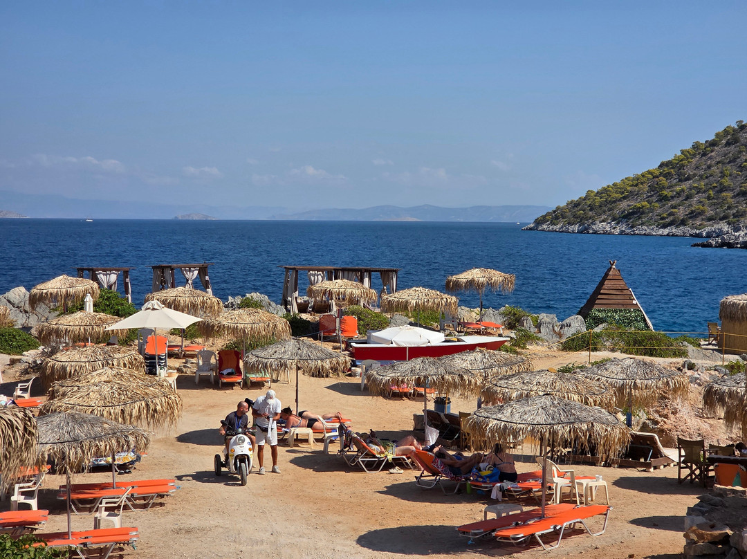Aponisos Beach-Angistri必去景点