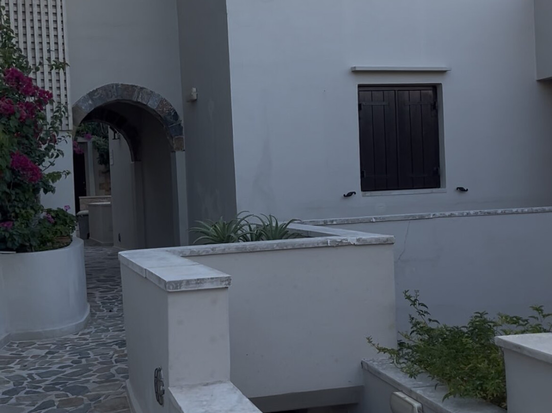 Stefanos Village Hotel主图