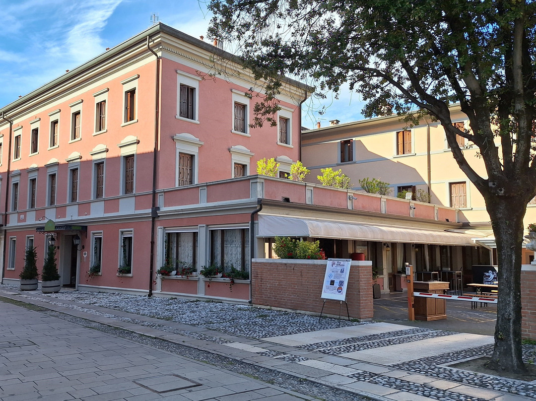 斯披索托酒店主图