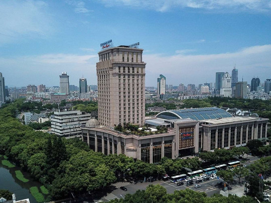 华侨温德姆至尊豪廷大酒店主图