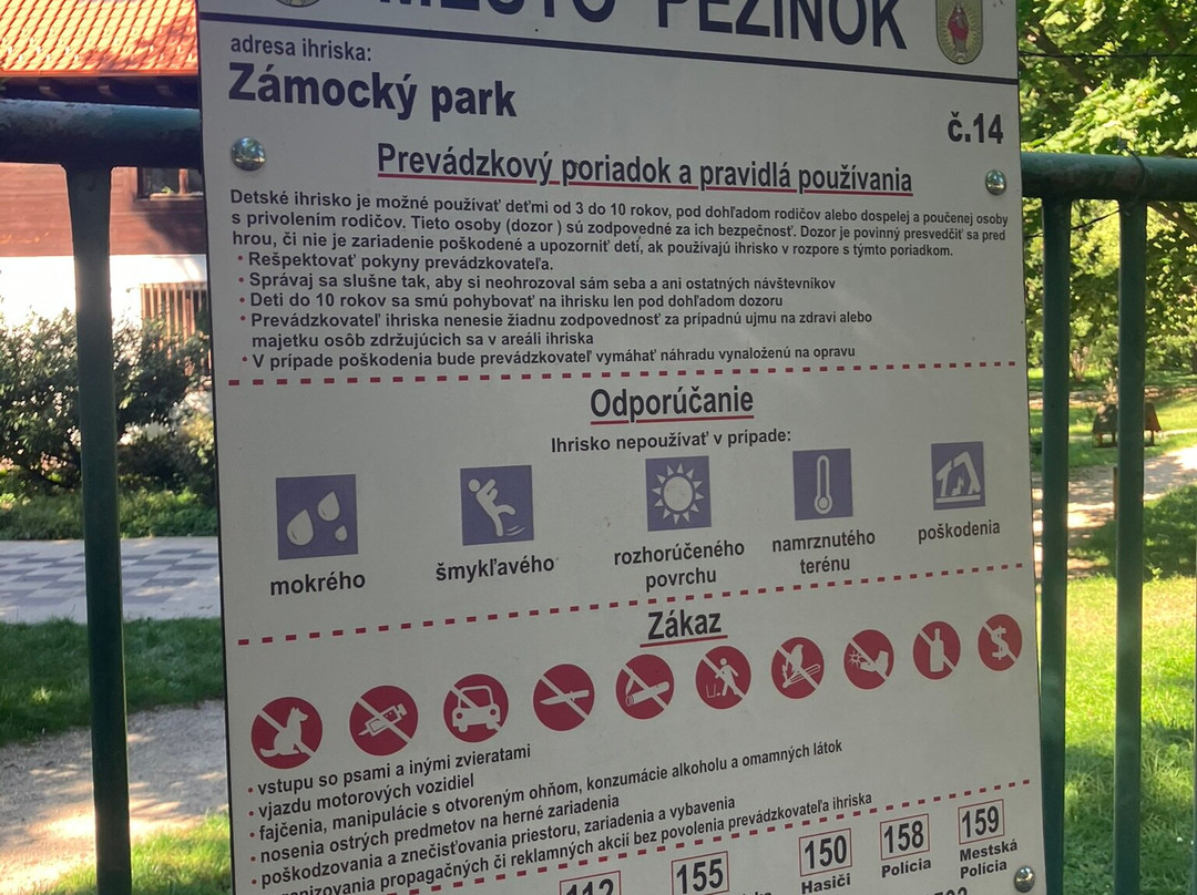 Kinderspielplatz Schlosspark-Pezinok必去景点
