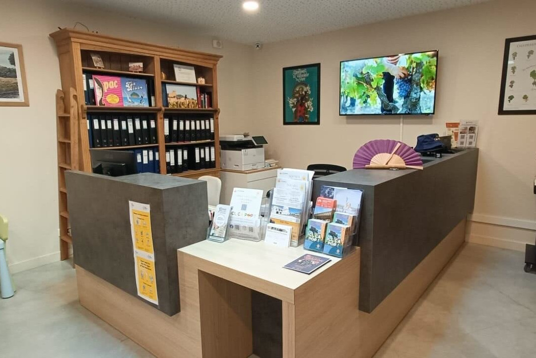 Office de Tourisme de Châteauneuf-du-Pape-教皇新堡必去景点
