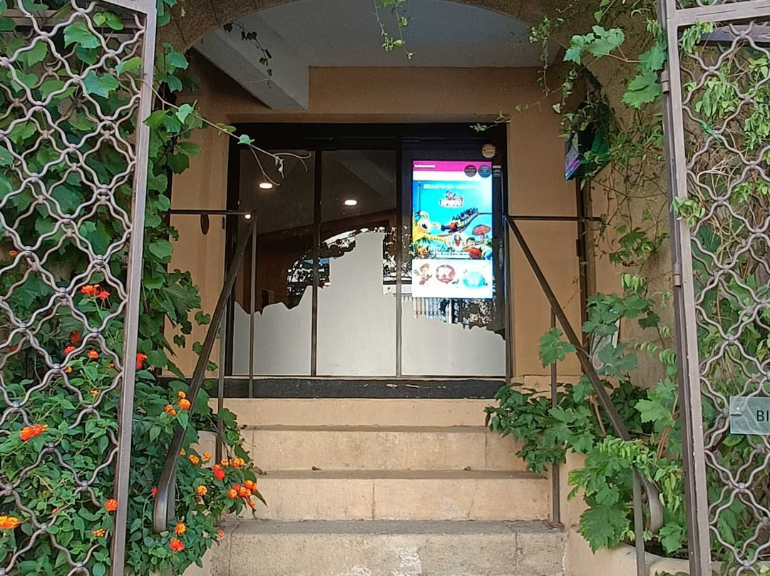 Office de Tourisme de Châteauneuf-du-Pape-教皇新堡必去景点
