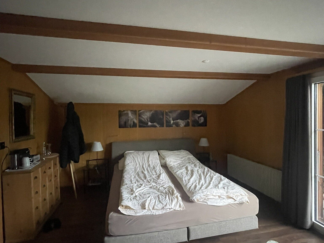 布格斯里酒店餐厅主图