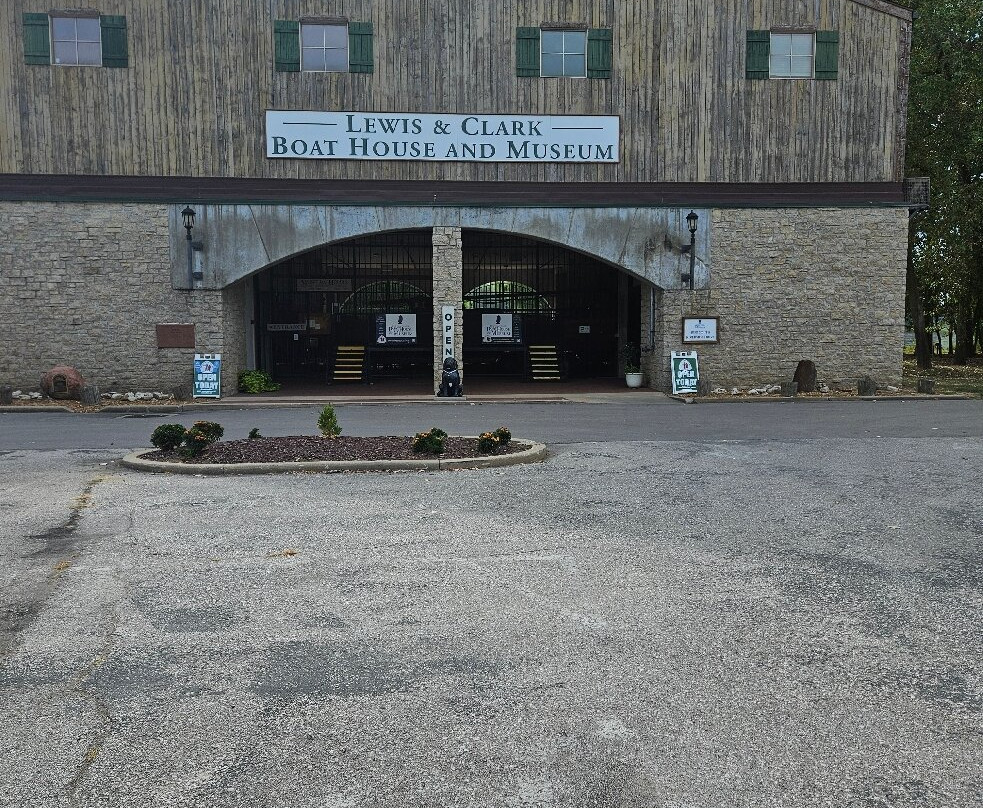 Lewis & Clark Boat House and Museum-圣查尔斯必去景点