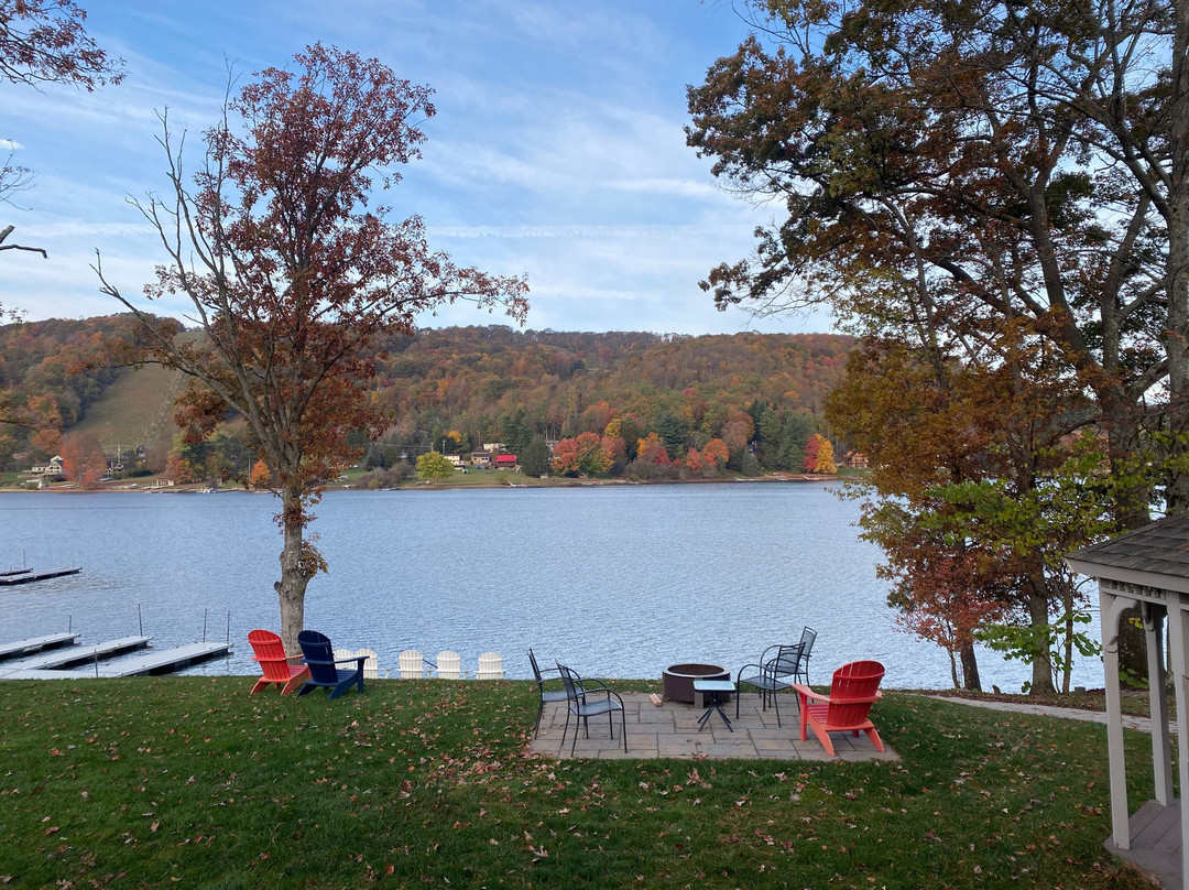 The Lodges at Sunset Village主图