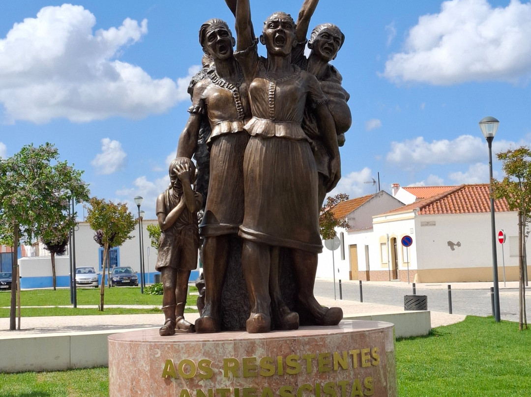 Monumento aos antifascistas de Alpiarça