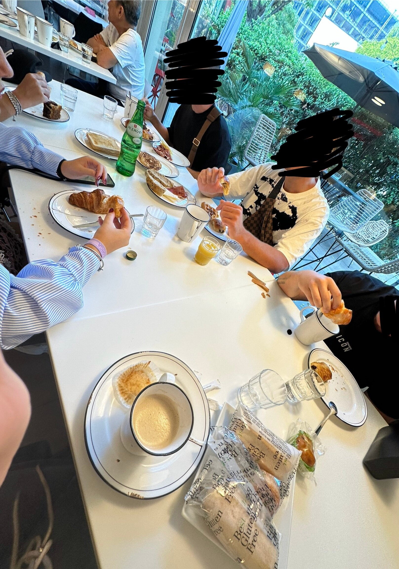 宜必思巴塞罗那科尔内亚酒店-官方