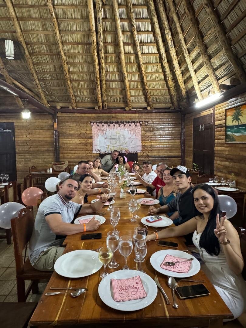 Melia Costa Rey-官方