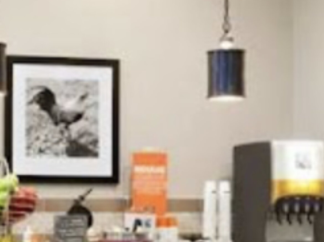 Hampton Inn & Suites Seattle/Renton主图