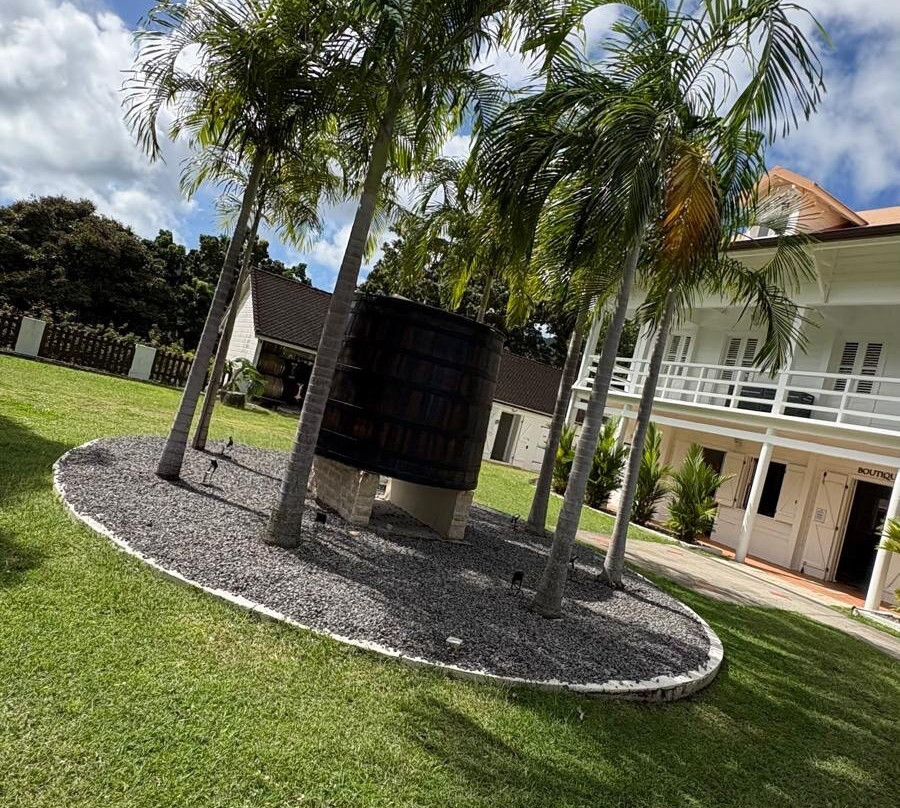 Distillerie BRAUD et QUENNESSON-Le Marin必去景点