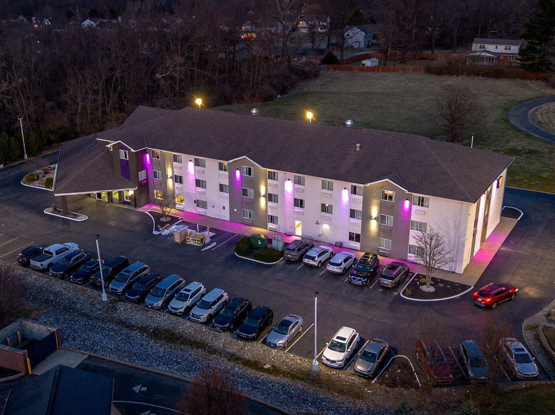 Oxford酒店住宿-College Inn & Suites