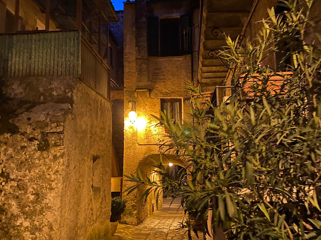 Centro Storico Zuccarello-Zuccarello必去景点