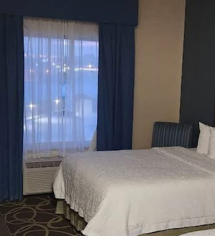 Hampton Inn & Suites by Hilton Regina East Gate主图