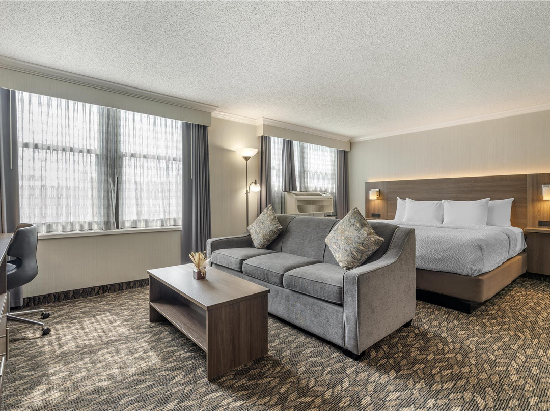 Best Western Plus Carlton Plaza Hotel